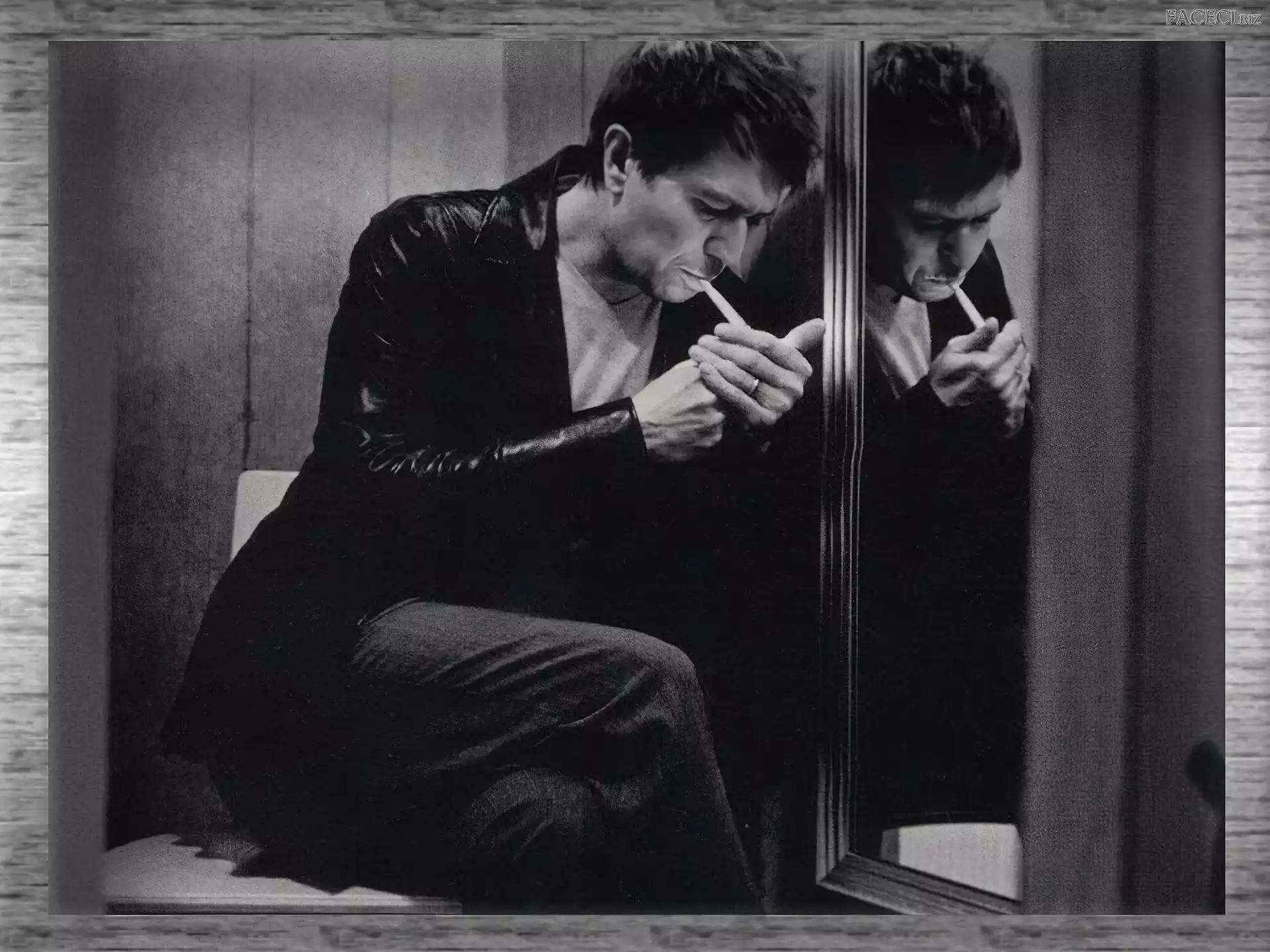 papieros, Gary Oldman, kurtka skórzana